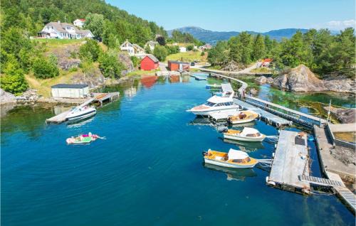 Hatlestrand House | Nice Home In Hatlestrand