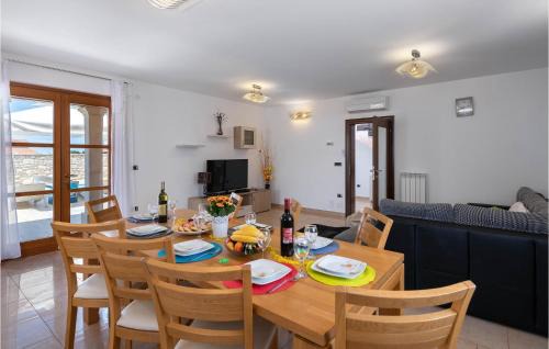 Gajana House | Nice Home In Hr-52215 Vodnjan