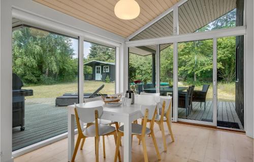 Kulhuse House | Nice Home In Jægerspris With Kitchen