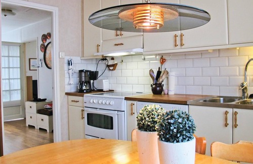 Lysekil House | Nice home in Lysekil with sauna