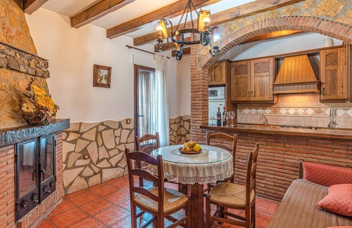 Mecina Bombaron House | Nice home in Mecina Bombarón with WiFi