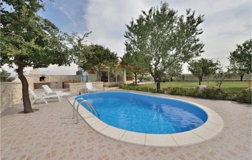 Nadin House | Nice Home In Nadin With Wifi