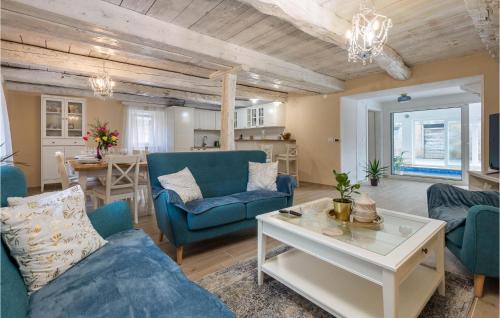 Otocac House | Nice Home In Otocac With Sauna