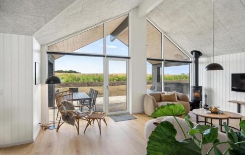 Hasmark Strand House | Nice Home In Otterup With Sauna