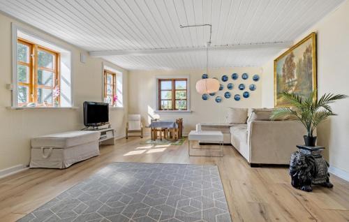 Ronne House | Nice Home In Rønne With Wifi