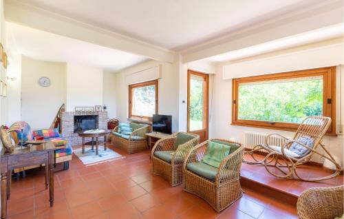San Giustino House | Nice Home In San Giustino Pg
