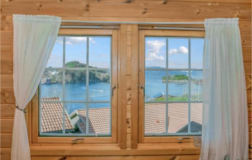 Sjernarøy House | Nice Home In Sjernarøy With Wifi