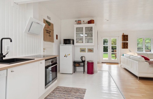 Store Kongsmark House | Nice home in Slagelse with kitchen