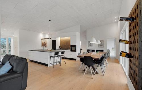 Lihme House | Nice Home In Spøttrup With Sauna