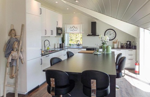 Strandebarm House | Nice home in Strandebarm with 2 Bedrooms and WiFi