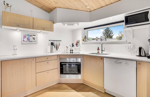 Strøby Ladeplads House | Nice home in Strøby with WiFi