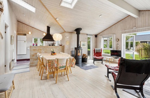 Skovmose House | Nice home in Sydals with WiFi