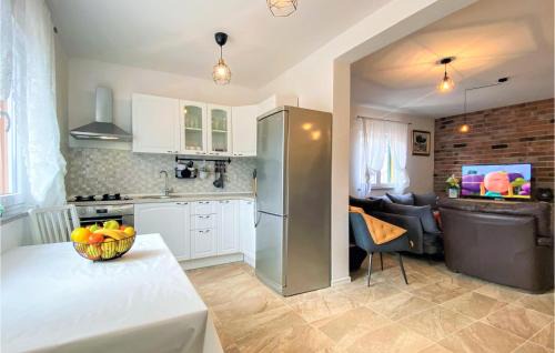 Cove Tri Zala (Zrnovo) House | Nice Home In Vrgorac With Wifi