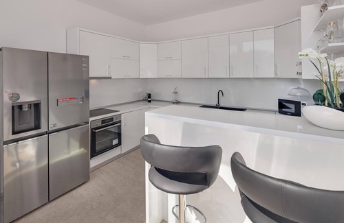 Vrvari House | Nice home in Vrvari with WiFi