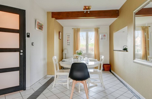 Capinghem House | Nice house w/ garden in Capinghem 15 min to Lille - Welkeys