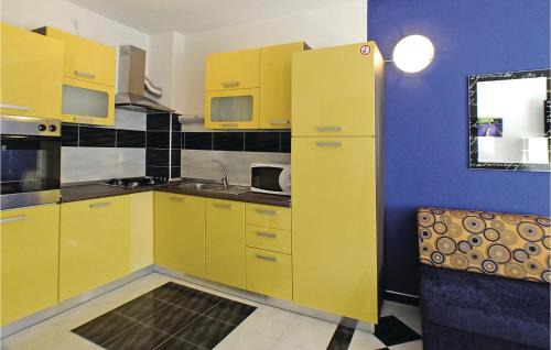 Zelenka Apartment | Nice Studio In Makarska With Wifi