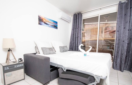 Sainte-Clotilde Apartment | Nice studio of 25 m2, perfectly arranged, located in Saint Denis