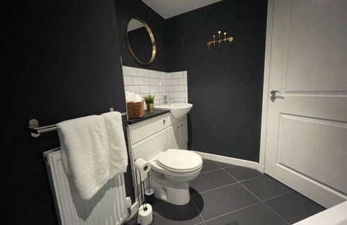 Irvine Apartment | Niche View - Stunning 2 bedroom apartment Irvine
