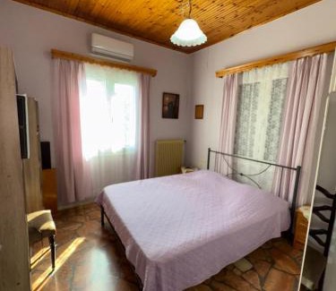 Nafpaktos House | Nidi House