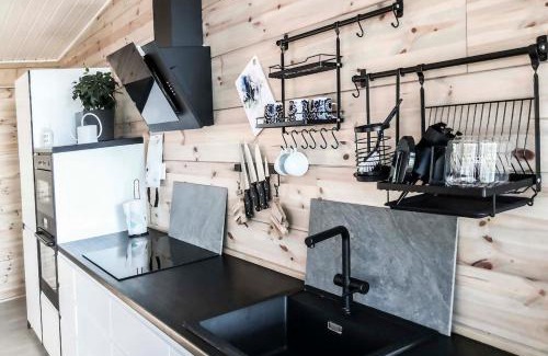 Tampere Apartment | Niemi-Kapee Sammal - modern cottage by the lake Näsijärvi