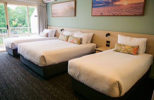 Nerang Hotel | Nightcap at Hinterland Hotel