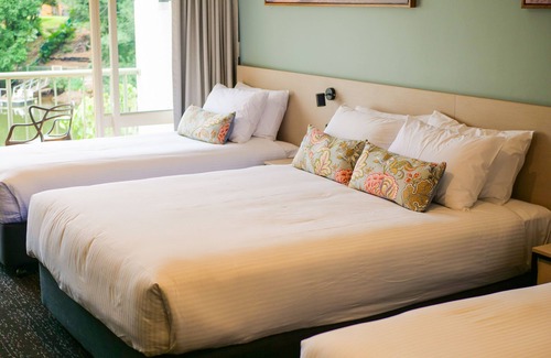 Nerang Hotel | Nightcap at Hinterland Hotel