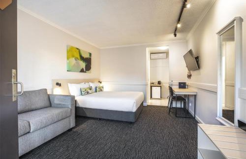 Chadstone Hotel | Nightcap at Matthew Flinders Hotel