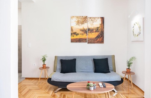 Athens Apartment | Nike s Katechaki