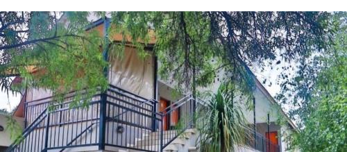 Broederstroom Bed & Breakfast | Nikita Portuguese Restaurant and Motel