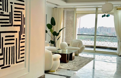 Ad-Darb al-Ahmar Apartment | Nile view appt, Cornish al Nile