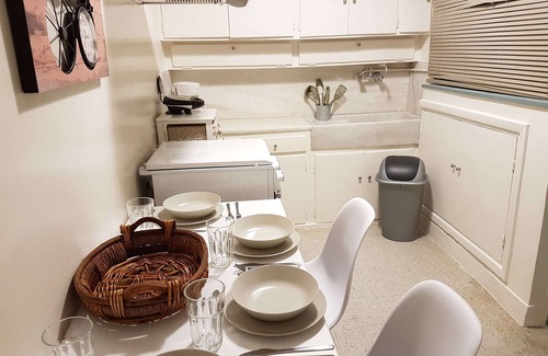 Kypseli Apartment | Nimbus Apartment - Athens Center, 4BD, 2 BATH
