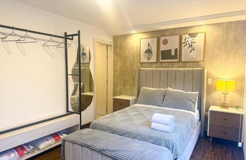 Canaribamba Apartment | Nina Suite 6 min of Center Free parking