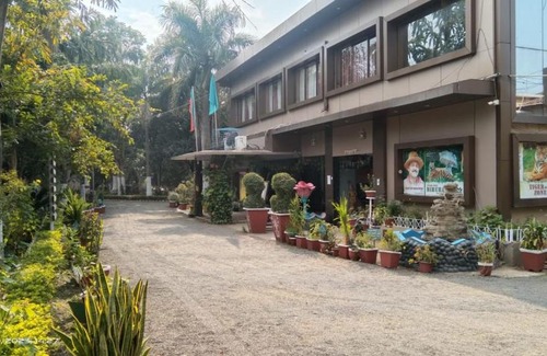 Damoy Hotel | Nirmal Chhaya Nature Resort