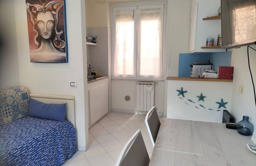 Borgo Antico Apartment | Nives Cosy Apartment in the Center with terrace and A/C