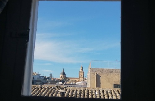 Ragusa House | 'nkantu - Ragusa at the center