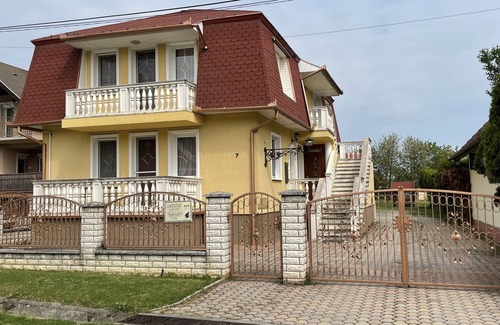 Zalakaros Hotel | nKomfortos, csendes, ahol az otthon kényelmében pihenhet! 5 percre a strandtól!n