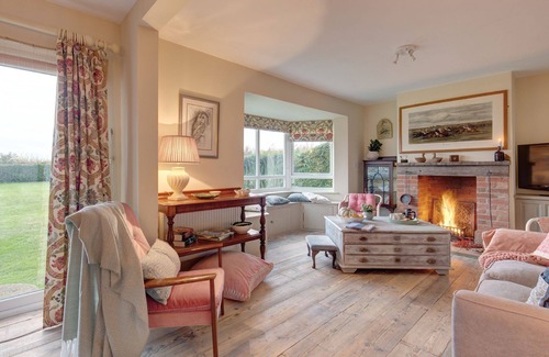 Swaffham Apartment | No 1 , Sparham Hall - sleeps 5 guests in 3 bedrooms