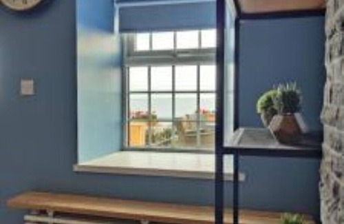 Newcastle Cottage | No. 173 'Widow's Row'