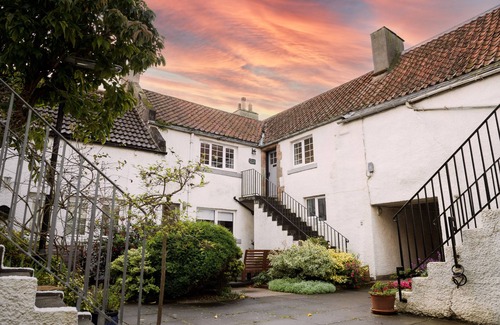 Crail Apartment | No. 60 Crail, stylish and new