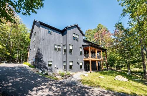 McHenry House | No Black Tie Affair