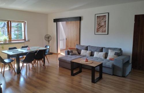 Bystrzyca Kłodzka Bed & Breakfast | Noclegi i sauna w starym domu