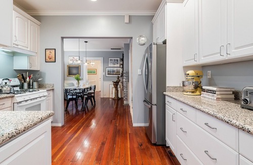 Noe Valley Apartment | Noe Valley, San Francisco Spacious Flat available March 1st 2026