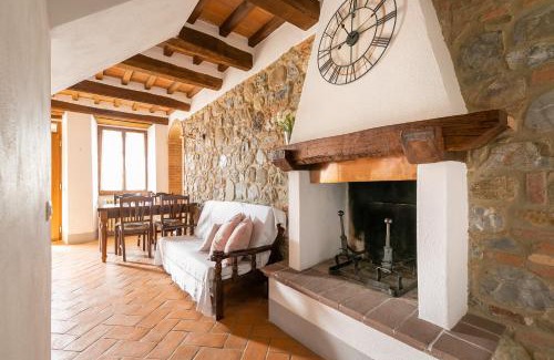 Contignano Apartment | Noi2+2 Vacanze - App. ANDREA