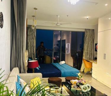 Noida House | Noida Supernova Spira Couple Friendly Luxury Skyrise