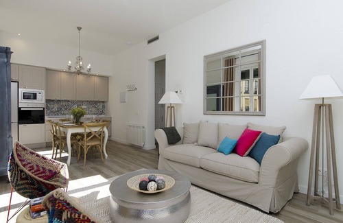 Embajadores Apartment | NoMad Rastro II apartment in Madrid