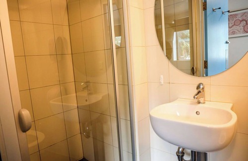 St Kilda Hostel | Nomads St Kilda Hostel
