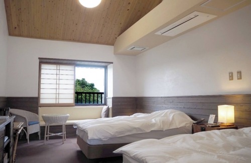 Hata-gun Hotel | Nonsmoking Twin room 2nd floor Triple room available 2 meals | Kuroshio /Shimanto Kōchi