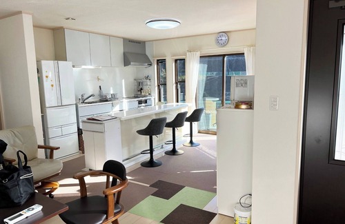 Nishimera-son House | Nonsmoking Twostorey house along the river ma/Koyu-gun Miyazaki