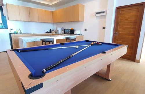 Pong Ta Long Villa | Nordic style: Spacious 600 sq.m, sleeps 22 comfortably. Perfect for large groups