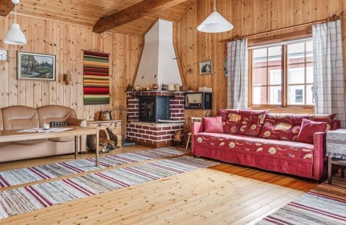 Vidsel House | Norrskensstugan by Interhome